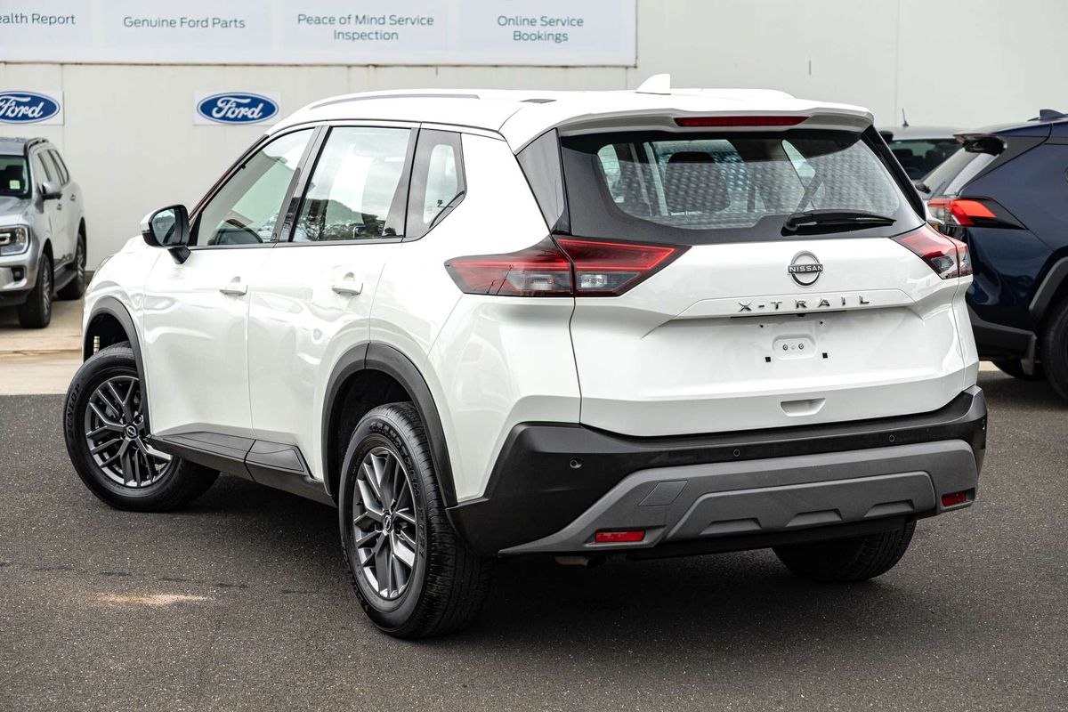 2024 Nissan X-TRAIL ST T33