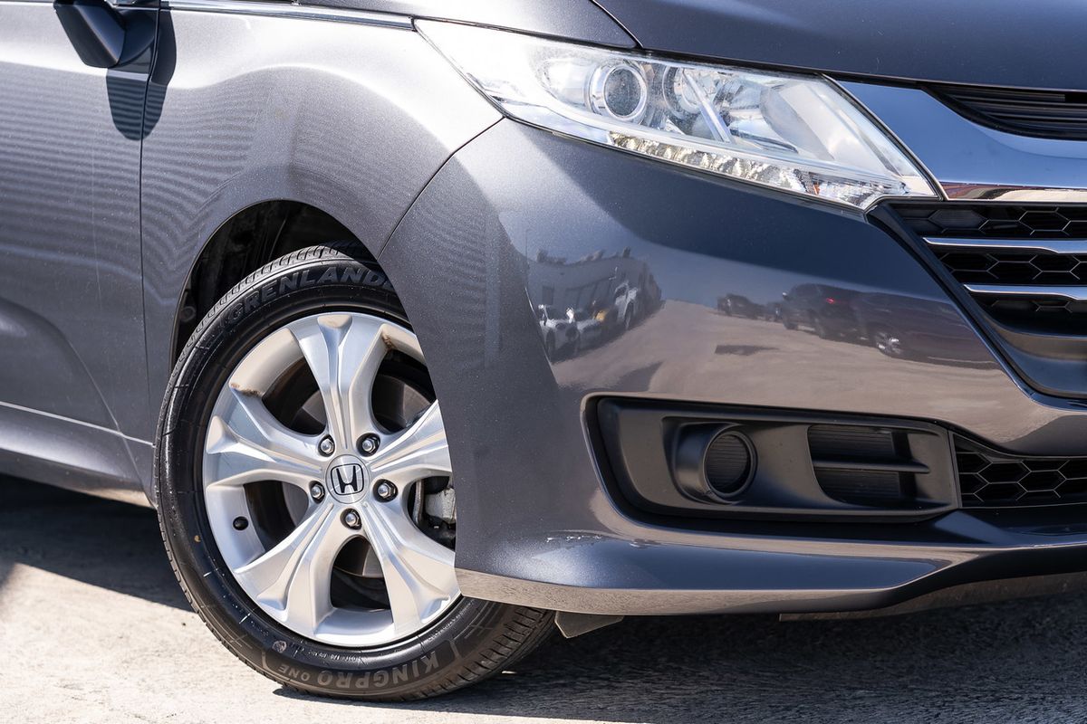 2015 Honda Odyssey VTi 5th Gen