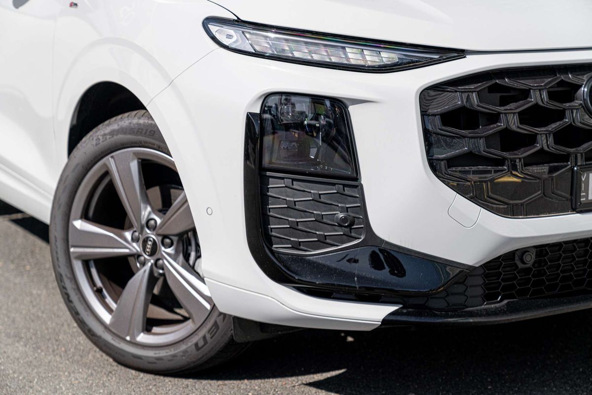2026 Audi Q3 TFSI 110kW FJ