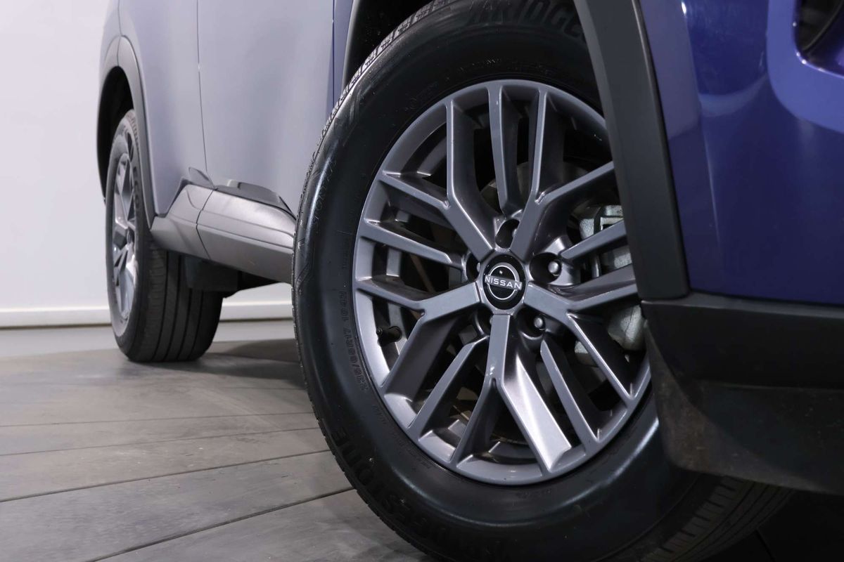 2024 Nissan X-TRAIL ST T33