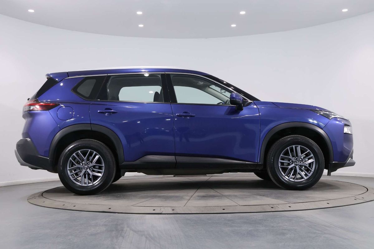 2024 Nissan X-TRAIL ST T33