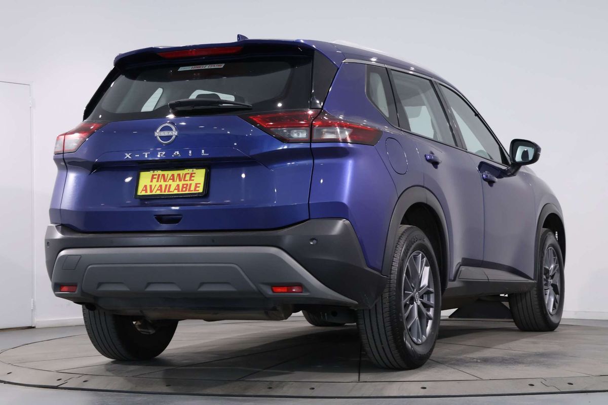 2024 Nissan X-TRAIL ST T33