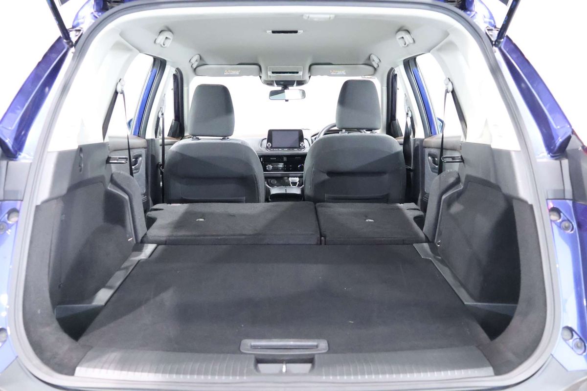 2024 Nissan X-TRAIL ST T33