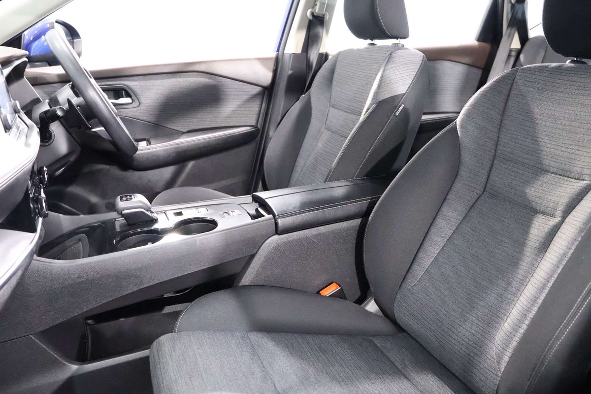 2024 Nissan X-TRAIL ST T33