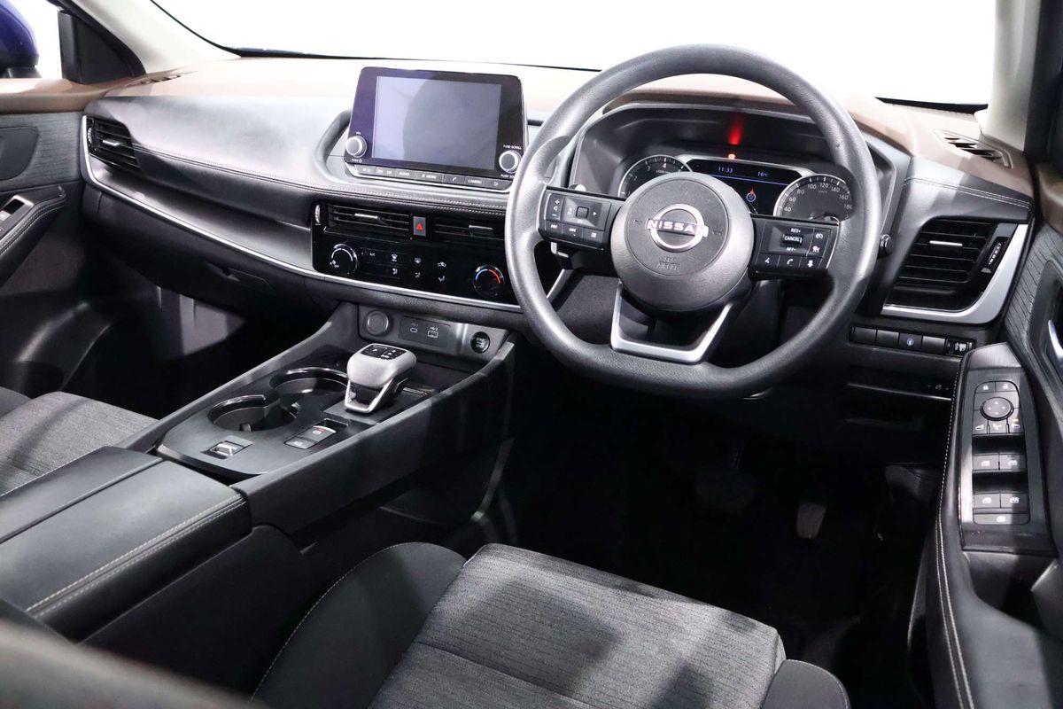 2024 Nissan X-TRAIL ST T33