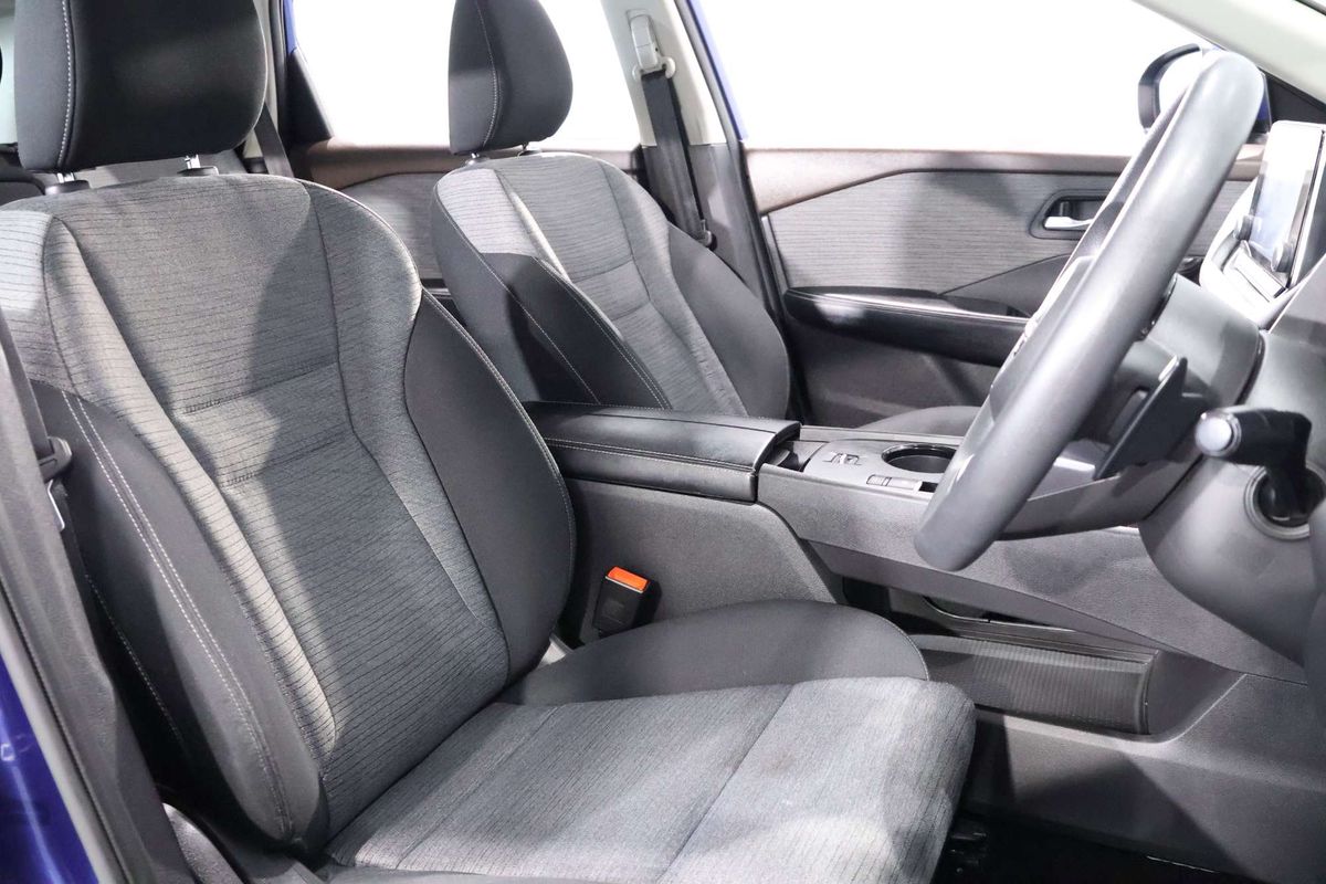 2024 Nissan X-TRAIL ST T33