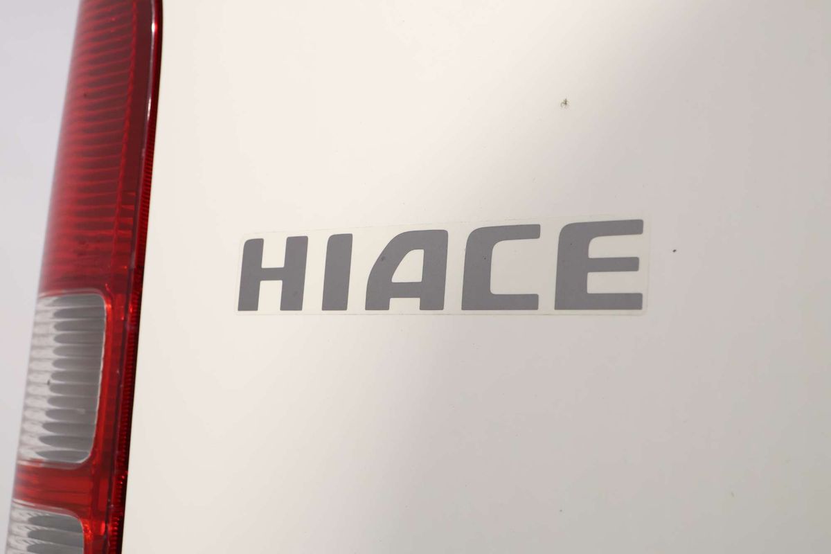 2016 Toyota Hiace TRH201R LWB