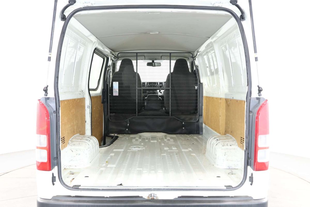 2016 Toyota Hiace TRH201R LWB
