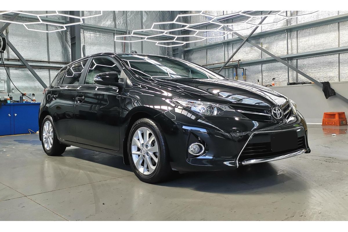 2015 Toyota Corolla Ascent Sport ZRE182R