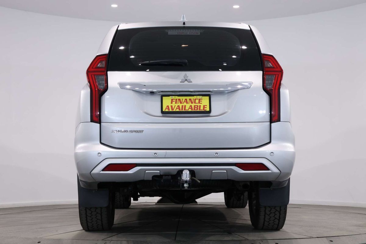 2021 Mitsubishi Pajero Sport GLX QF