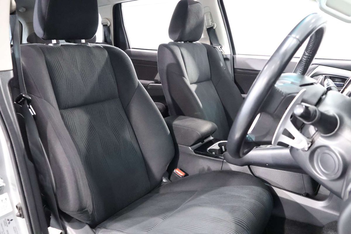 2021 Mitsubishi Pajero Sport GLX QF