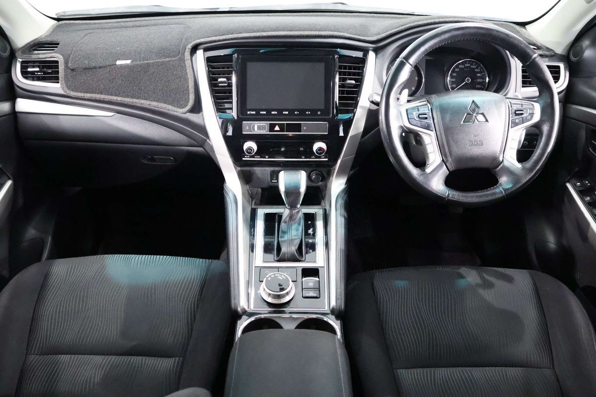 2021 Mitsubishi Pajero Sport GLX QF