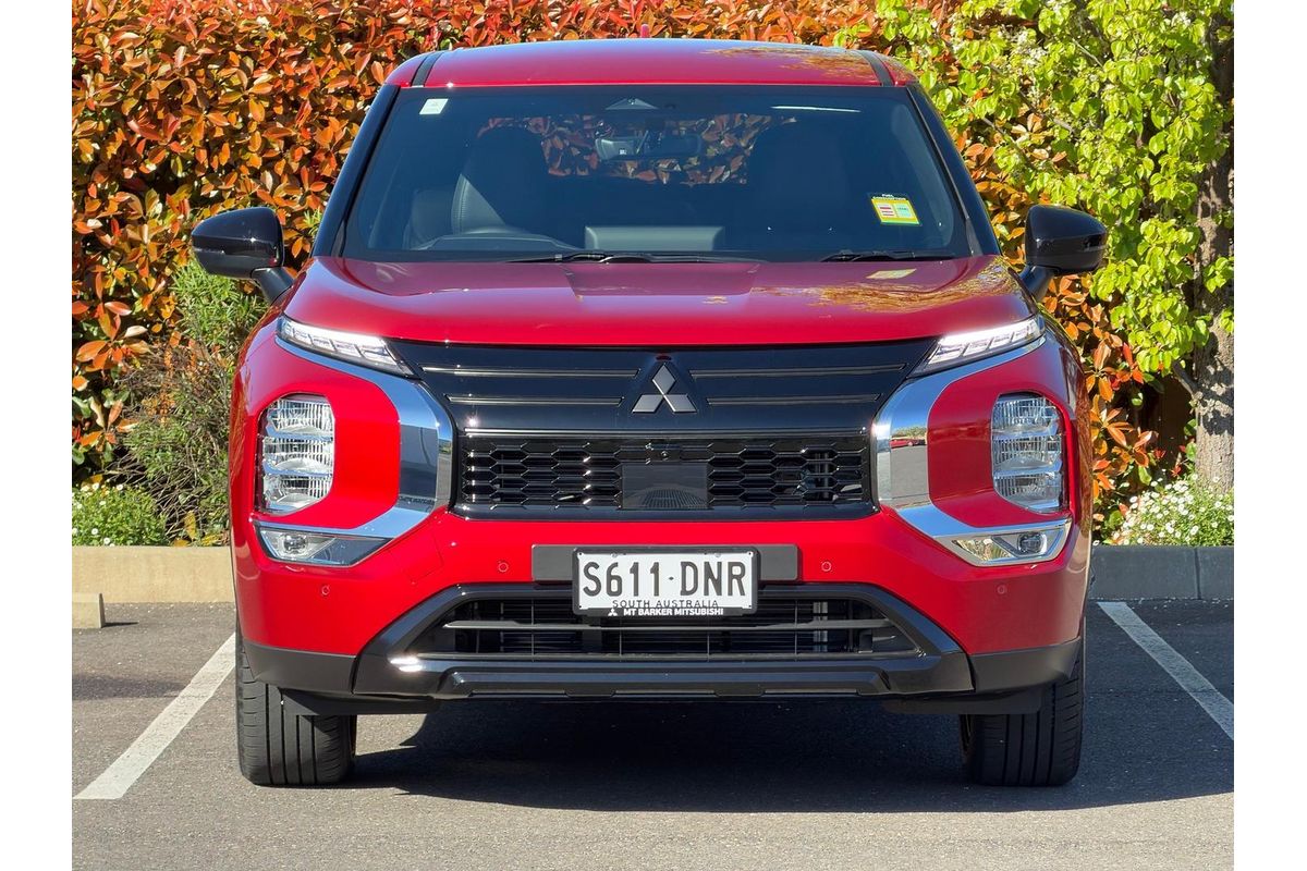 2026 Mitsubishi Outlander Black Edition ZM