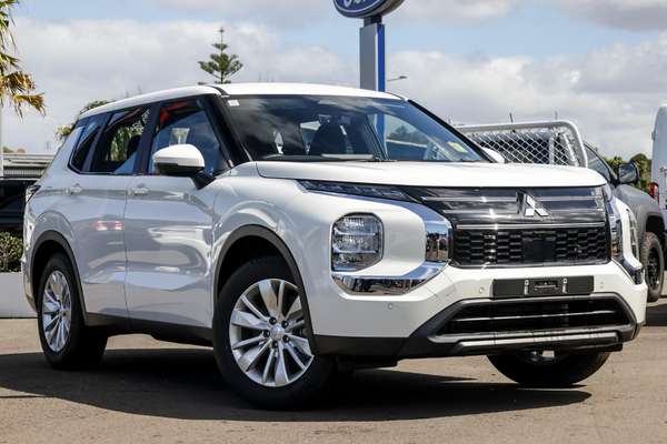 2025 Mitsubishi Outlander ES ZM