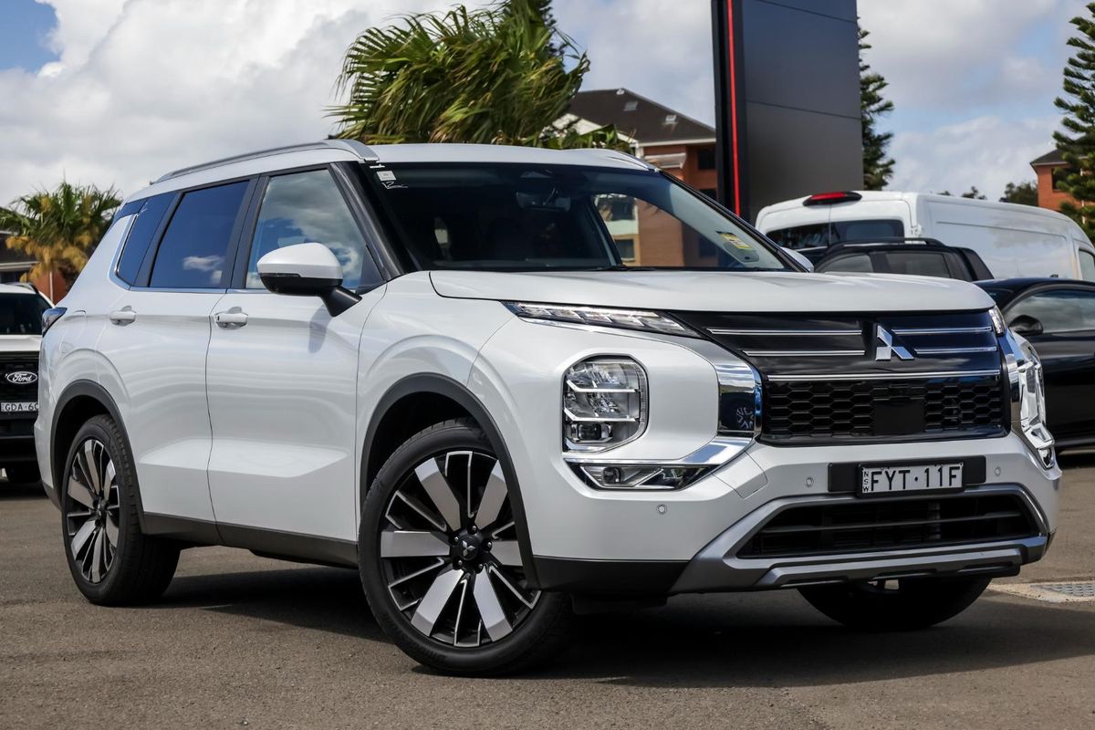 2025 Mitsubishi Outlander Aspire ZM