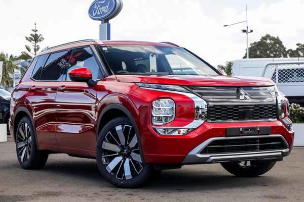 2025 Mitsubishi Outlander Exceed ZM
