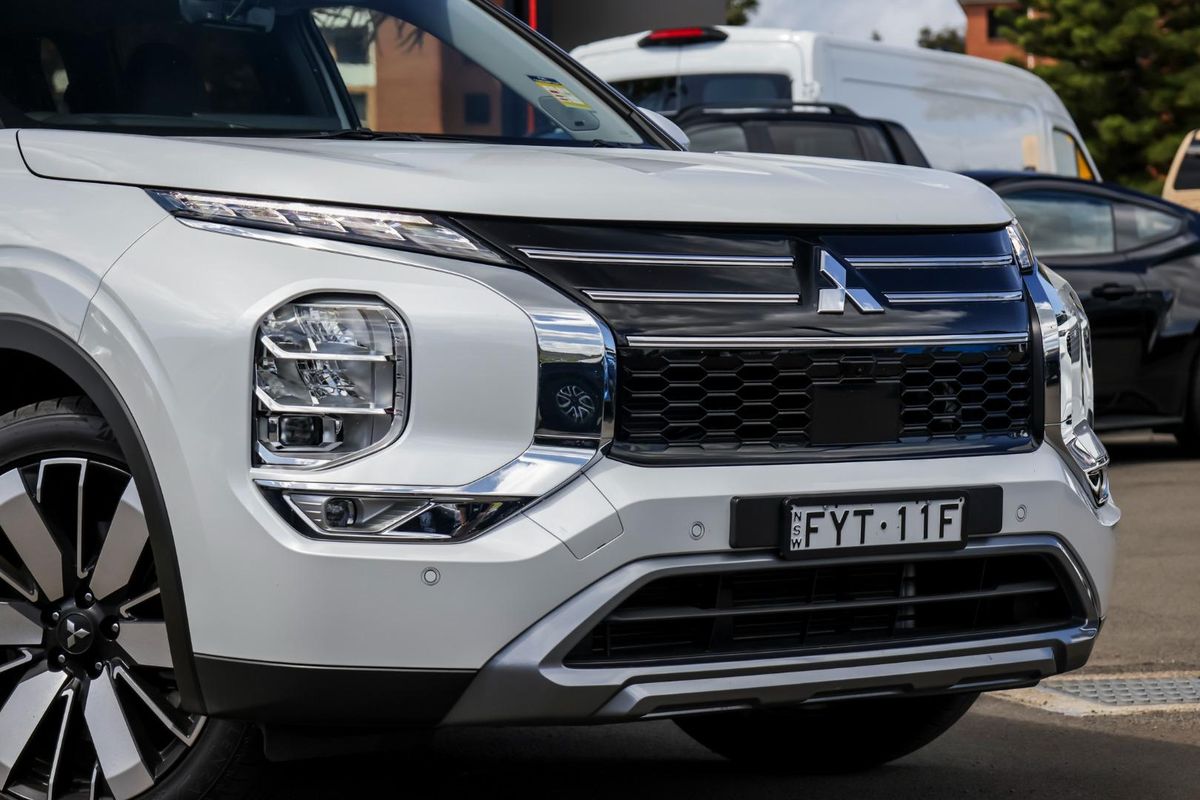 2025 Mitsubishi Outlander Aspire ZM