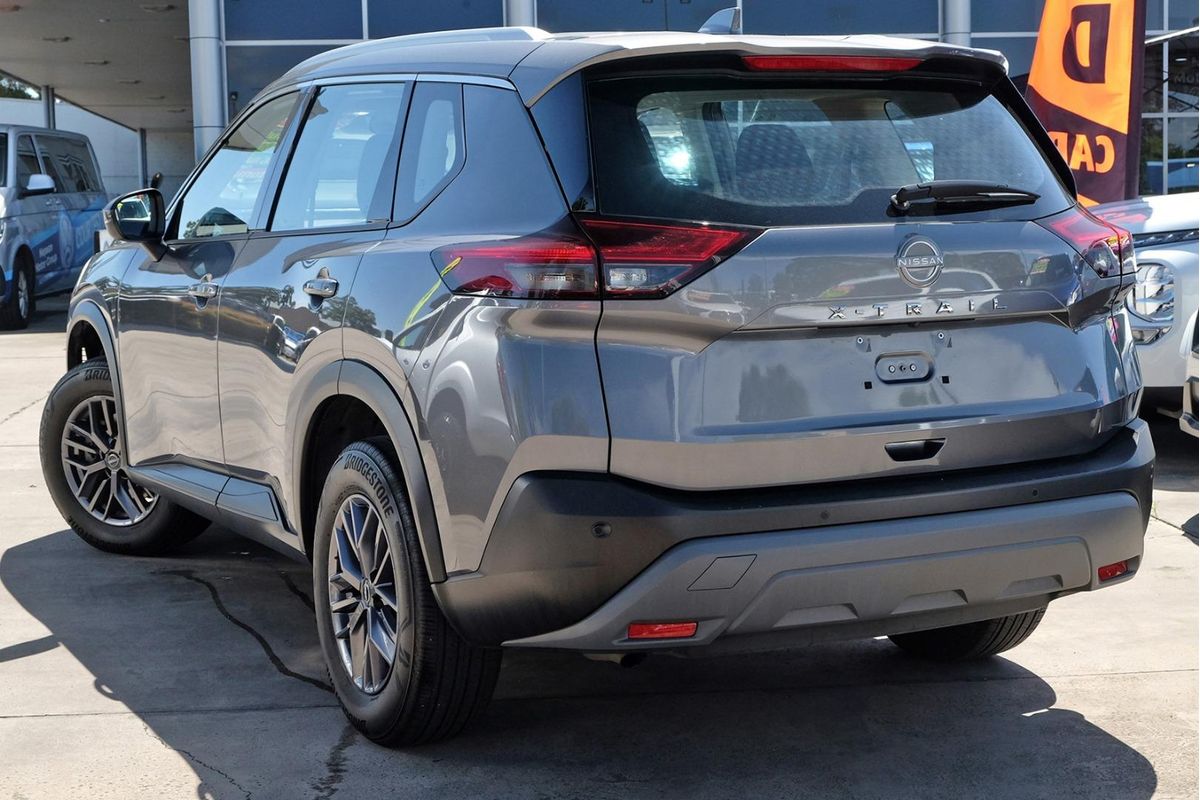 2024 Nissan X-TRAIL ST T33