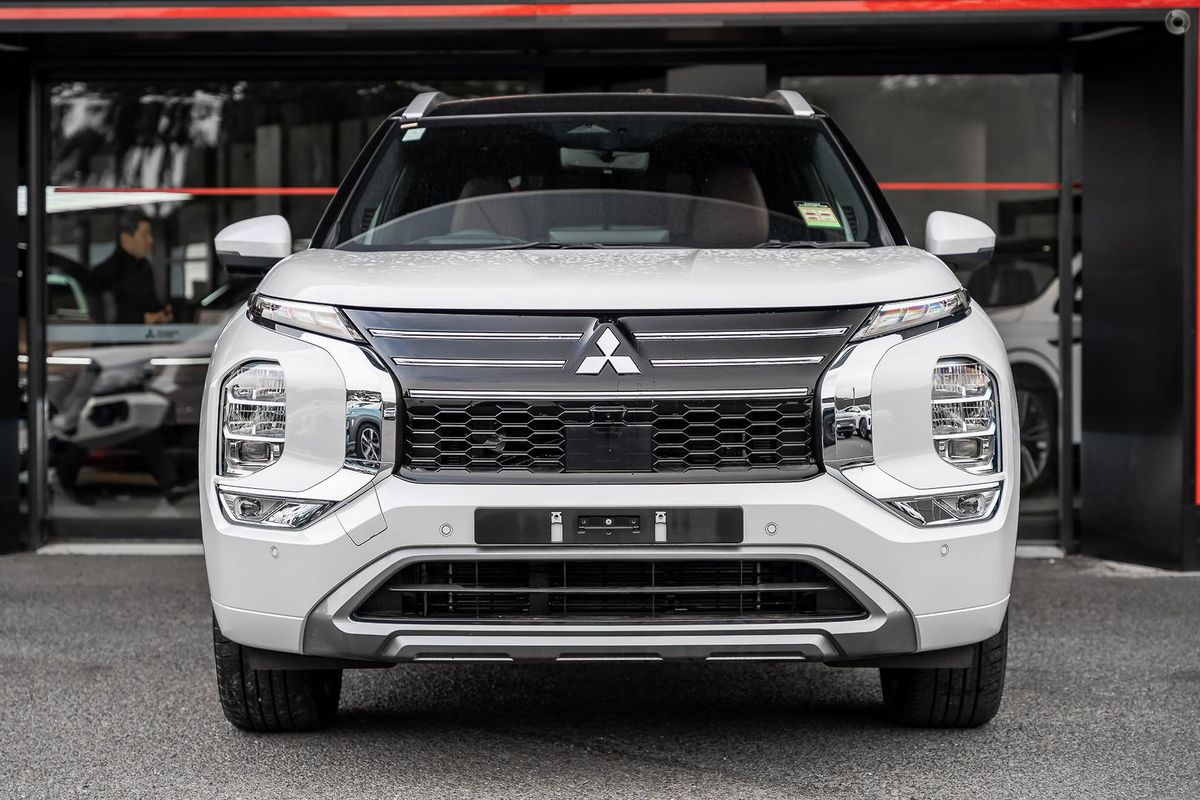 2025 Mitsubishi Outlander PHEV Exceed Tourer ZM
