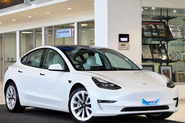 2022 Tesla Model 3 Long Range
