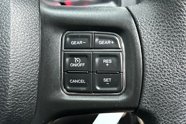 2021 RAM 1500 Express DS 4X4 SWB thumb-14