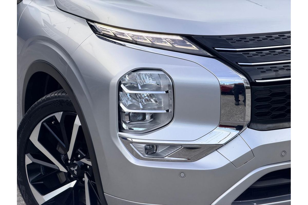 2021 Mitsubishi Outlander Exceed ZM