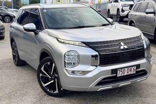 2021 Mitsubishi Outlander Exceed ZM