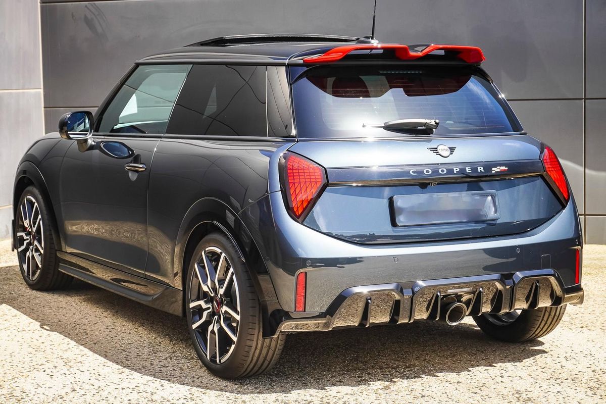 2026 MINI Cooper JCW Favoured F66