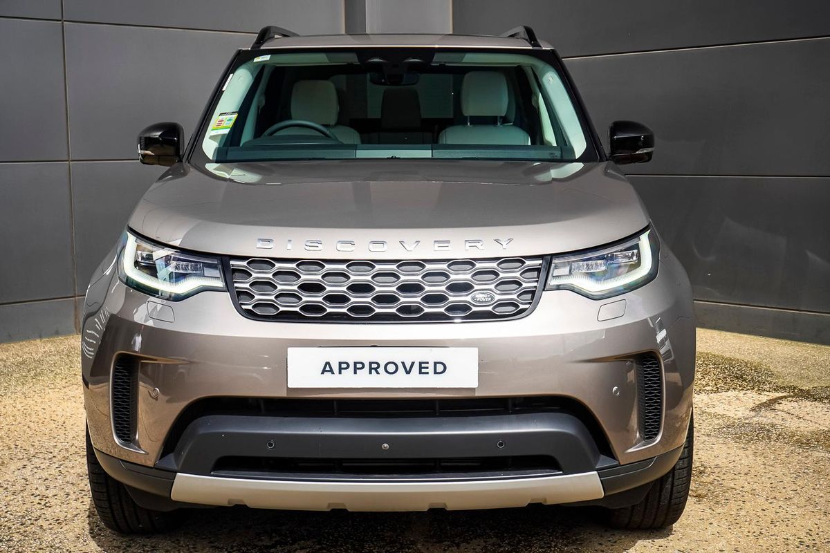 2025 Land Rover Discovery D350 S Series 5