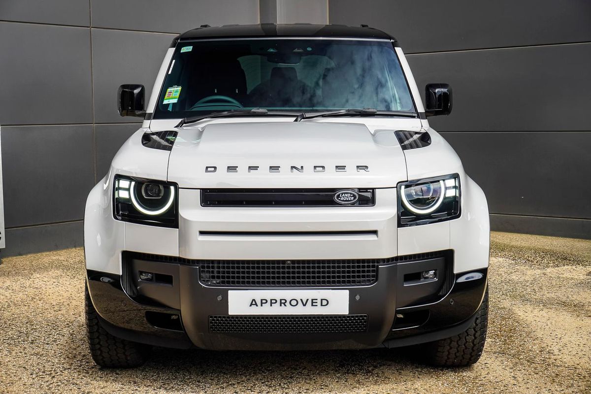 2025 Land Rover Defender 110 D350 X-Dynamic SE L663