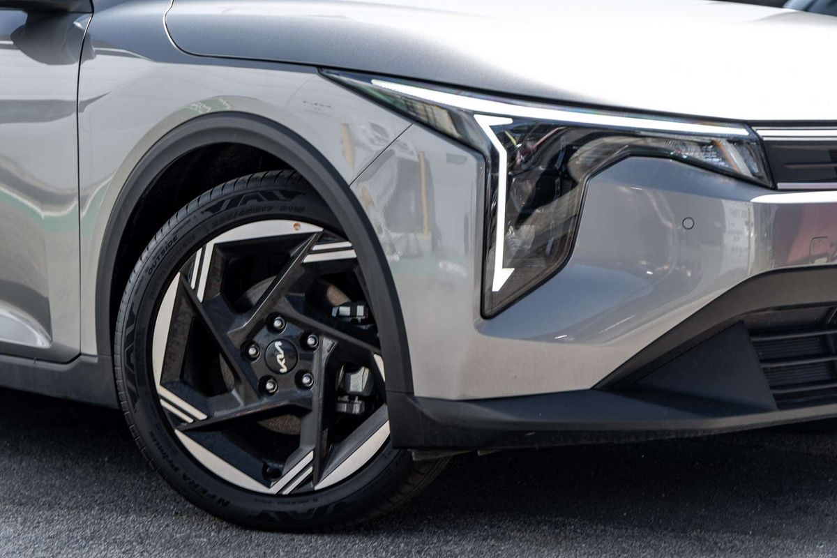 2025 Kia K4 Sport CL4m