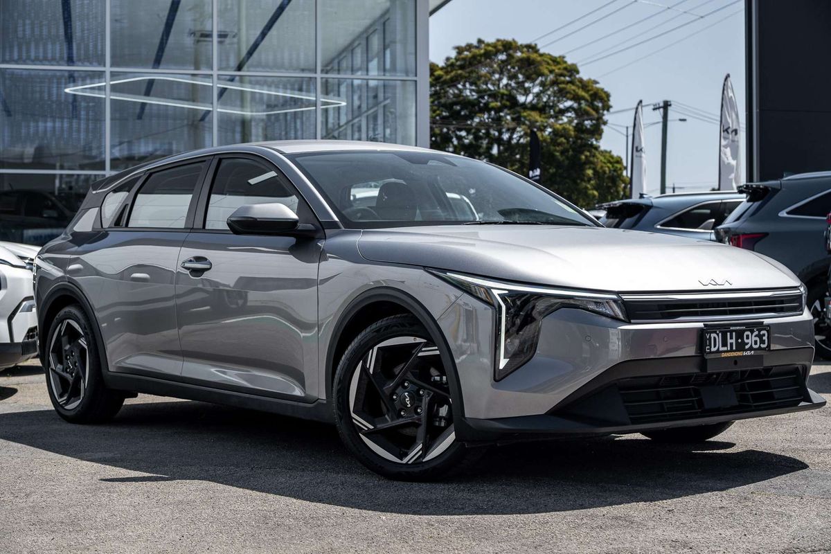 2025 Kia K4 Sport CL4m