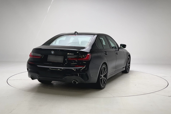 2022 BMW 3 Series 330i Luxury Line G20 thumb-2