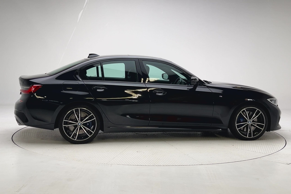 2022 BMW 3 Series 330i Luxury Line G20 thumb-3