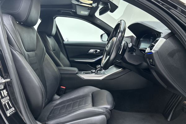 2022 BMW 3 Series 330i Luxury Line G20 thumb-12