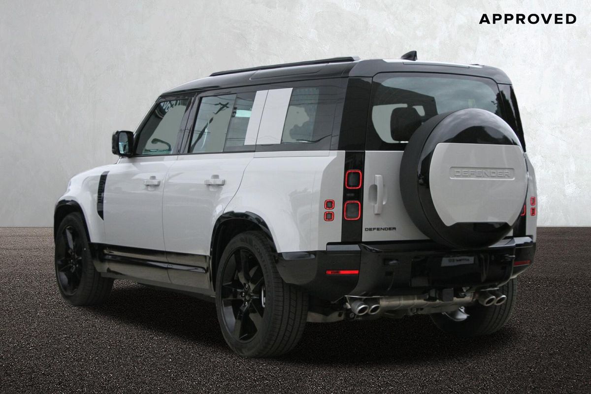 2026 Land Rover Defender 110 P425 X-Dynamic HSE L663