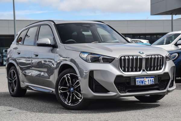 2023 BMW iX1 xDrive30 xLine U11