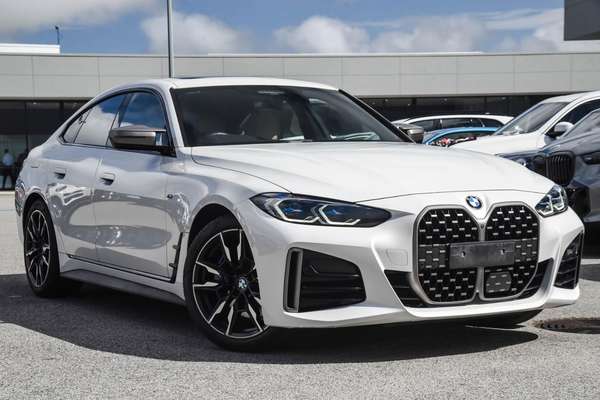 2022 BMW 4 Series M440i xDrive G26