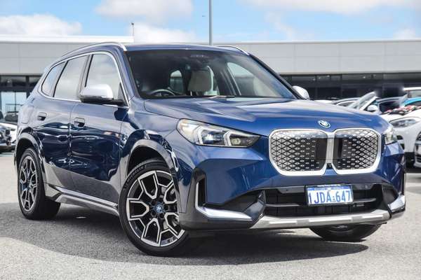 2024 BMW iX1 eDrive20 xLine U11