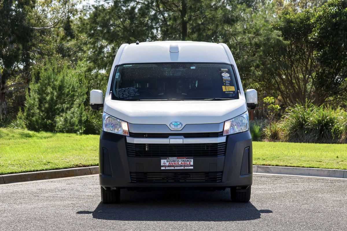 2025 Toyota Hiace GDH320R ELWB High Roof image 4