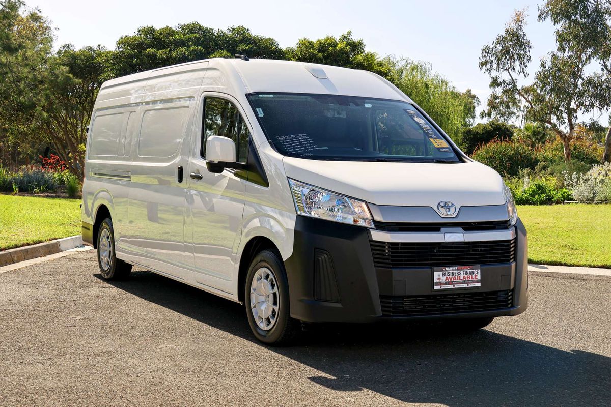 2025 Toyota Hiace GDH320R ELWB High Roof image 6