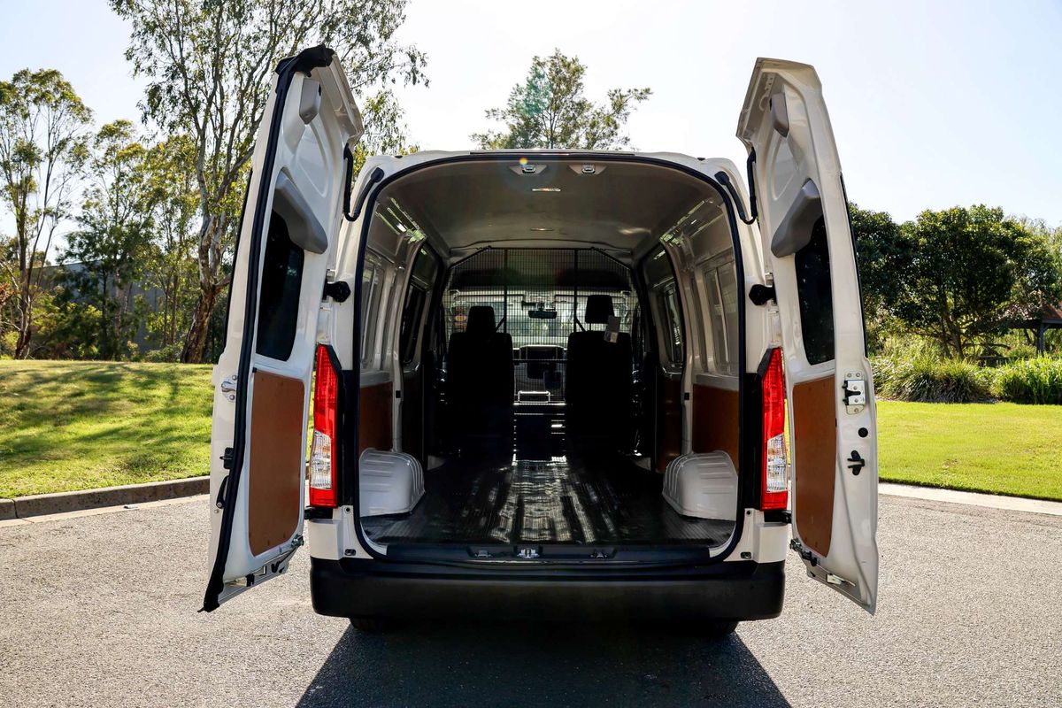 2025 Toyota Hiace GDH320R ELWB High Roof image 15