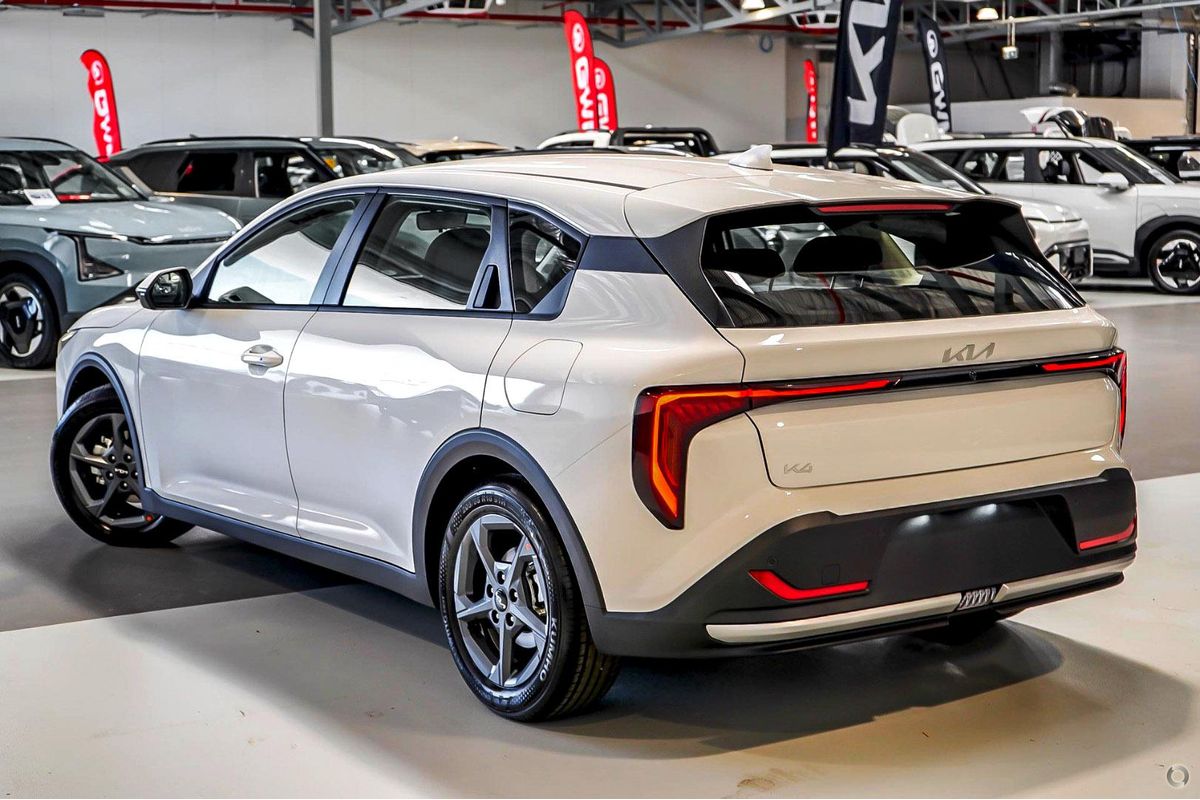 2025 Kia K4 S CL4m