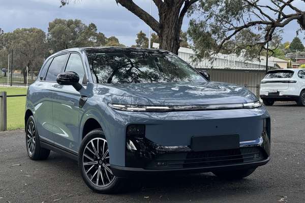 2026 Leapmotor B10 Design LR A12