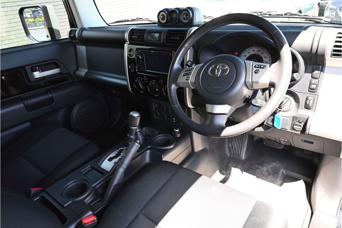 2016 Toyota FJ Cruiser GSJ15R