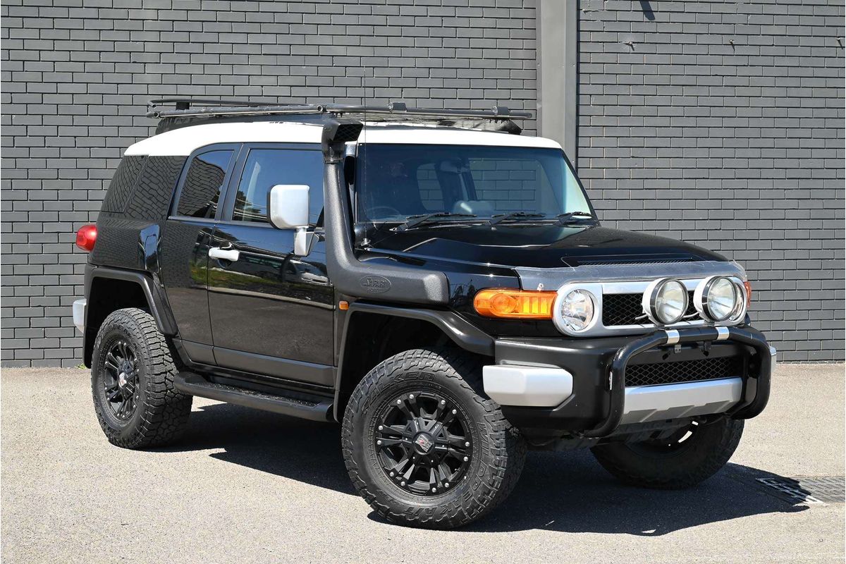 2016 Toyota FJ Cruiser GSJ15R