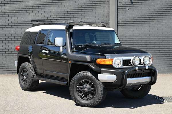 2016 Toyota FJ Cruiser GSJ15R