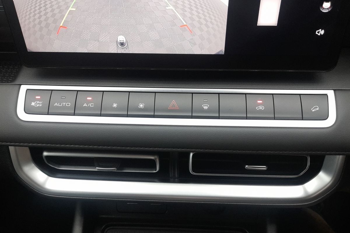 2025 GWM Cannon Premium NPW Rear Wheel Drive image 28