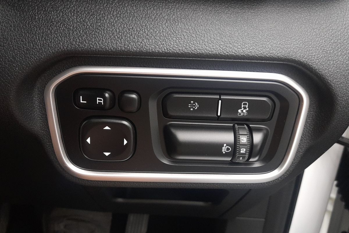 2025 GWM Cannon Premium NPW Rear Wheel Drive image 33
