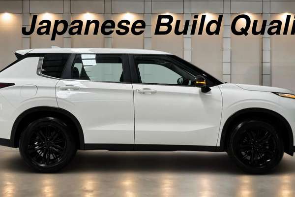 2024 Mitsubishi Outlander ES ZM